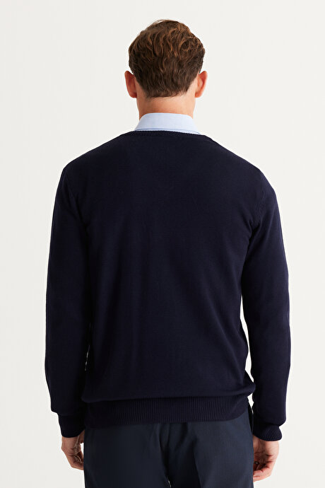 Anti-Pilling Tüylenme Yapmayan Standart Fit Normal Kesim V Yaka Triko Lacivert Kazak resmi