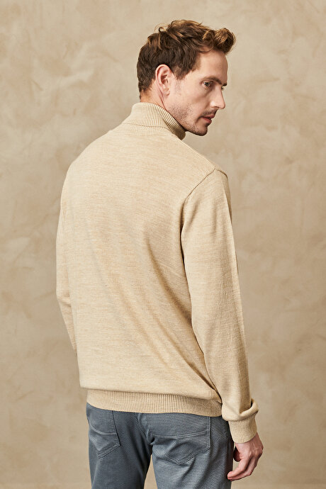 Tüylenme Yapmayan Anti Pilling Özellikli Standart Fit Tam Balıkçı Yaka Bej Kazak resmi