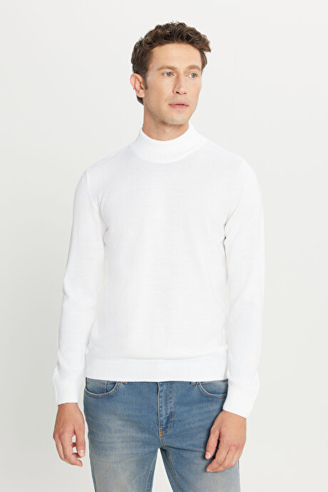 Tüylenme Yapmayan Anti-Pilling Standart Fit Normal Kesim Yarım Balıkçı Yaka Ekru Kazak resmi