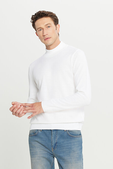 Tüylenme Yapmayan Anti-Pilling Standart Fit Normal Kesim Yarım Balıkçı Yaka Ekru Kazak resmi