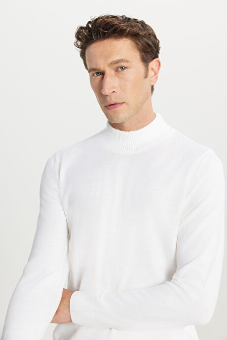 Tüylenme Yapmayan Anti-Pilling Standart Fit Normal Kesim Yarım Balıkçı Yaka Ekru Kazak resmi