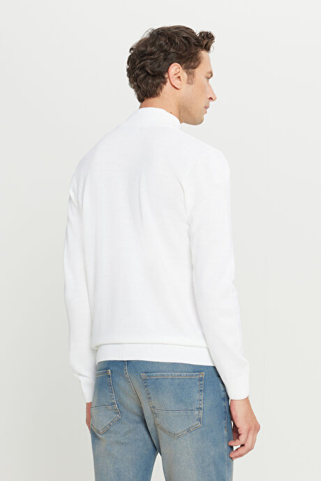 Tüylenme Yapmayan Anti-Pilling Standart Fit Normal Kesim Yarım Balıkçı Yaka Ekru Kazak resmi