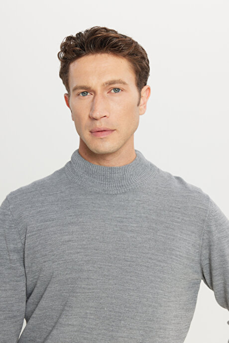 Tüylenme Yapmayan Anti-Pilling Standart Fit Normal Kesim Yarım Balıkçı Yaka Gri Melanj Kazak resmi