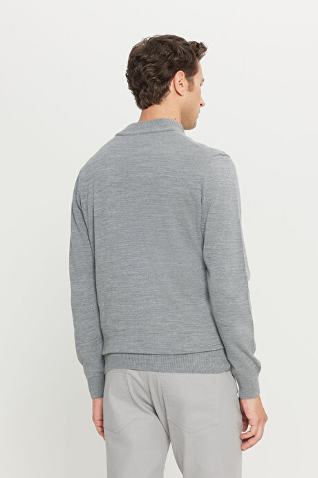 Tüylenme Yapmayan Anti-Pilling Standart Fit Normal Kesim Yarım Balıkçı Yaka Gri Melanj Kazak resmi