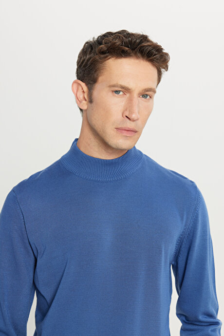 Tüylenme Yapmayan Anti-Pilling Standart Fit Normal Kesim Yarım Balıkçı Yaka İndigo Kazak resmi