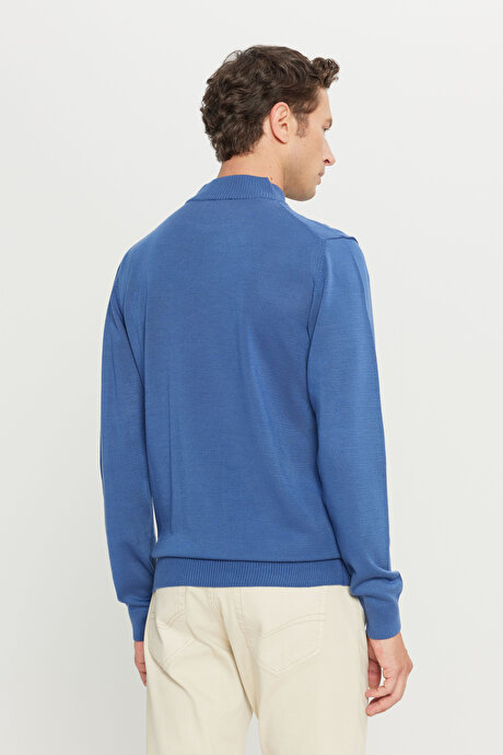 Tüylenme Yapmayan Anti-Pilling Standart Fit Normal Kesim Yarım Balıkçı Yaka İndigo Kazak resmi