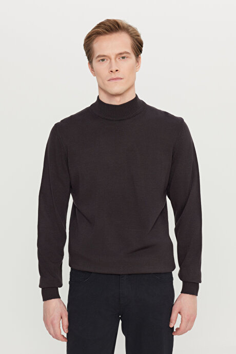 Tüylenme Yapmayan Anti-Pilling Standart Fit Normal Kesim Yarım Balıkçı Yaka Kahverengi Kazak resmi