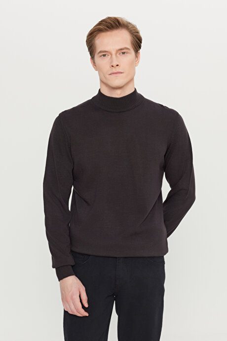 Tüylenme Yapmayan Anti-Pilling Standart Fit Normal Kesim Yarım Balıkçı Yaka Kahverengi Kazak resmi