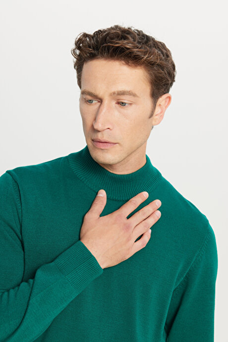 Tüylenme Yapmayan Anti-Pilling Standart Fit Normal Kesim Yarım Balıkçı Yaka Koyu Yeşil Kazak resmi