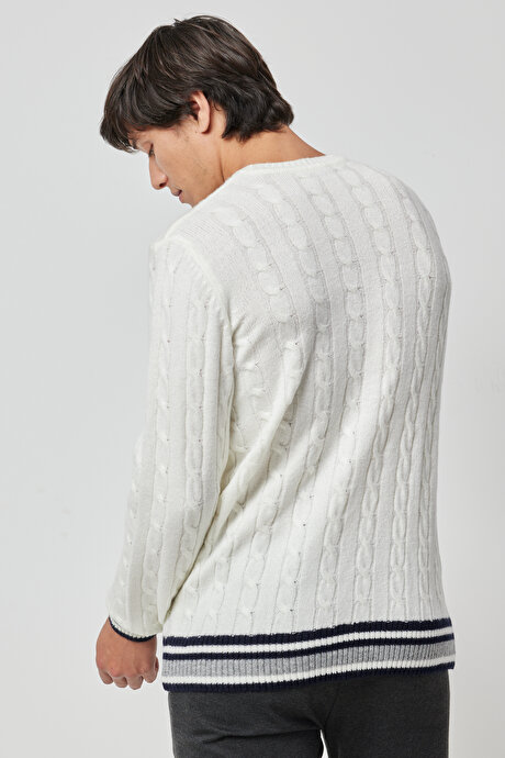 Standart Fit Normal Kesim Bisiklet Yaka Ekru Kazak resmi