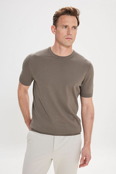 Standart Fit Normal Kesim %100 Pamuk Bisiklet Yaka Haki Tişört resmi