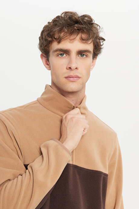 Anti-Pilling Tüylenme Yapmayan Standart Fit Bato Yaka İçi Polarlı Çift Renk Sweatshirt Sütlü Kahve-Kahve Polar resmi