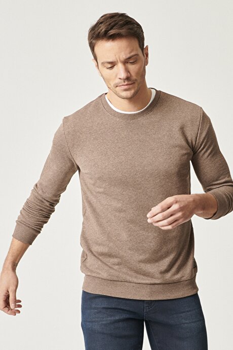 Standart Fit Normal Kesim Bisiklet Yaka Kahverengi Sweatshirt resmi