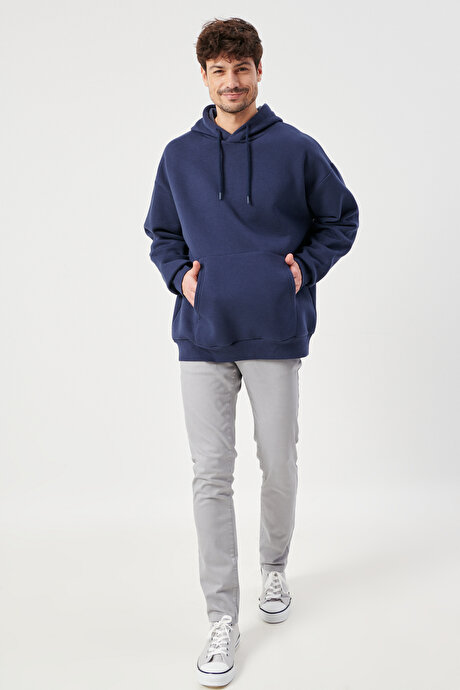 Oversize Fit Geniş Kesim Kapüşonlu İçi Şardonlu Lacivert Sweatshirt resmi