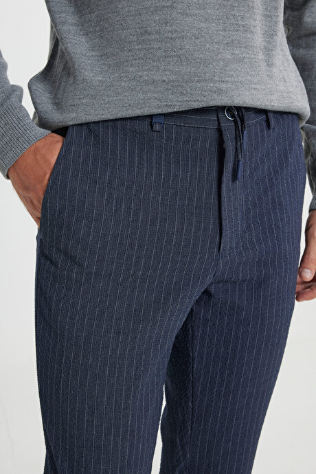 Slim Fit Dar Kesim Gofre Desenli Beli Bağlamalı Yan Cep Esnek Jogger Lacivert Pantolon resmi