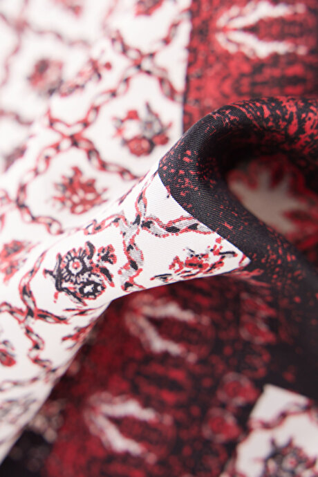 İpek Kırmızı-Ekru Mendil resmi