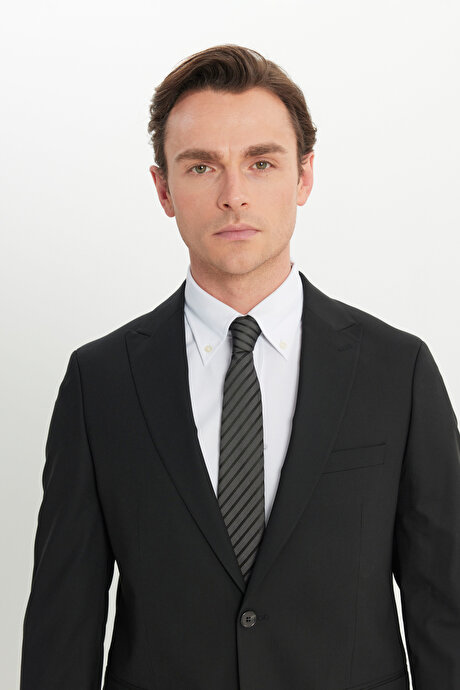 Slim Fit Dar Kesim Kırlangıç Yaka Yünlü Siyah Takım Elbise resmi