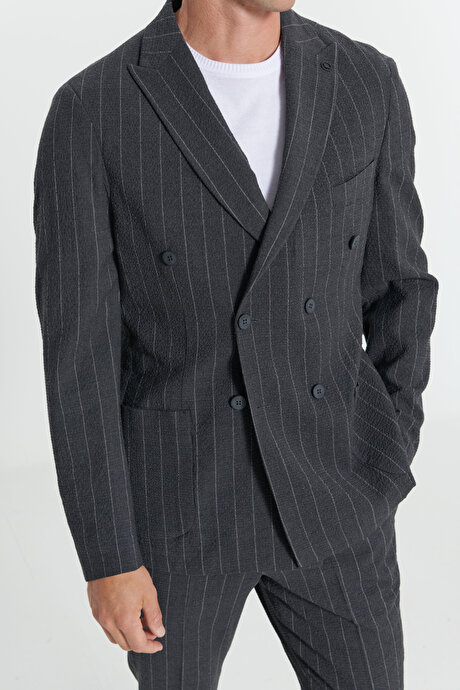 Slim Fit Dar Kesim Kırlangıç Yaka Gofre Desenli Yünlü Antrasit Takım Elbise resmi