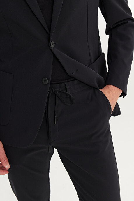 Slim Fit Dar Kesim Mono Yaka Beli Bağlamalı Siyah Takım Elbise resmi