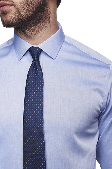 Slim Fit Dar Kesim %100 Pamuk Klasik Yaka Ütü Gerektirmeyen Non-Iron Mavi Gömlek resmi