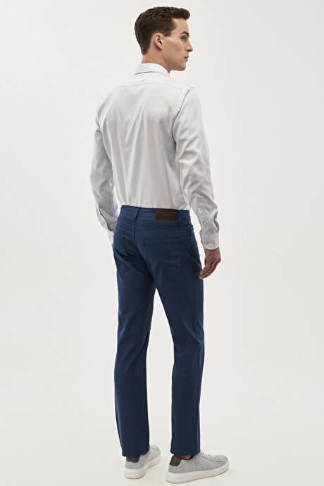 Tailored Slim Fit Dar Kesim Ütü Gerektirmeyen Non-Iron Gri-Beyaz Gömlek resmi