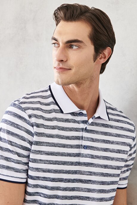 Slim Fit Dar Kesim Polo Yaka Çizgili Beyaz-Lacivert Tişört resmi