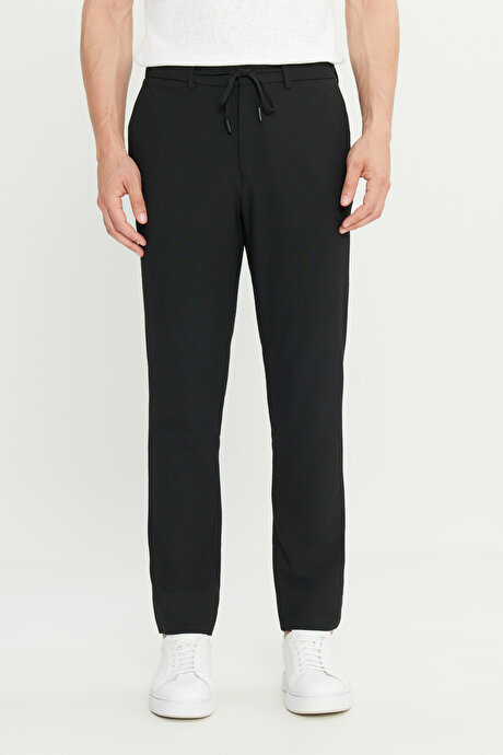 Slim Fit Dar Kesim Gofre Desenli Beli Bağlamalı Yan Cepli Travel Casual Siyah Pantolon resmi