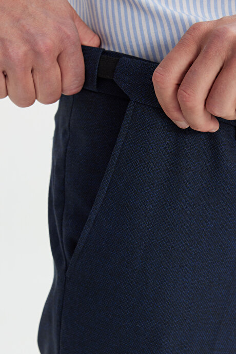 Comfort Fit Rahat Kesim Kuş Gözü Desenli Beli Lastikli Yan Cepli Klasik Lacivert Pantolon resmi