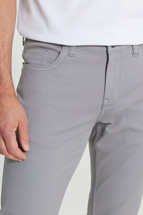 Pamuklu Slim Fit Dar Kesim 5 Cepli Armürlü Esnek Gri Pantolon resmi