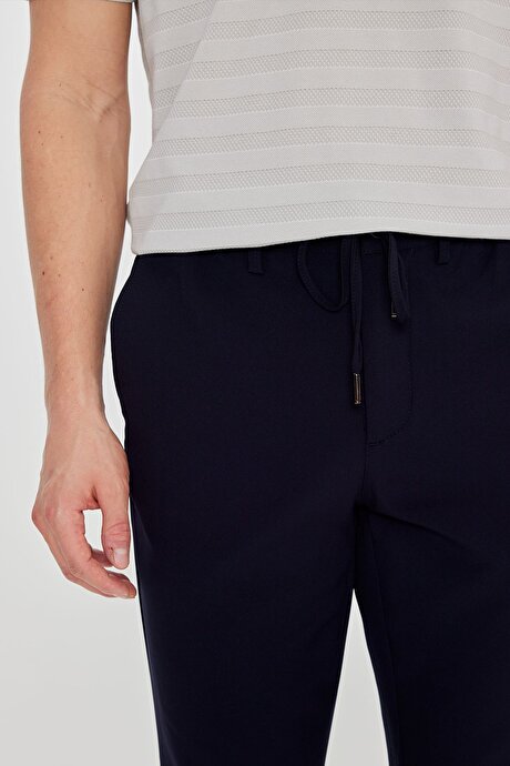 Slim Fit Dar Kesim Beli Bağlamalı Yan Cepli Casual Lacivert Pantolon resmi