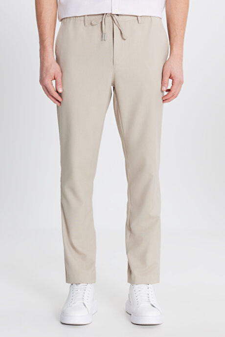 Slim Fit Dar Kesim Beli Bağlamalı Yan Cepli Bej Pantolon resmi