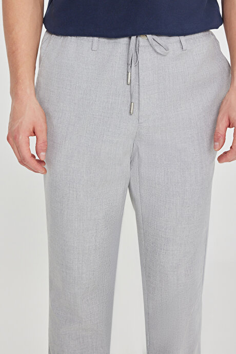 Slim Fit Dar Kesim Beli Bağlamalı Yan Cepli Gri Pantolon resmi