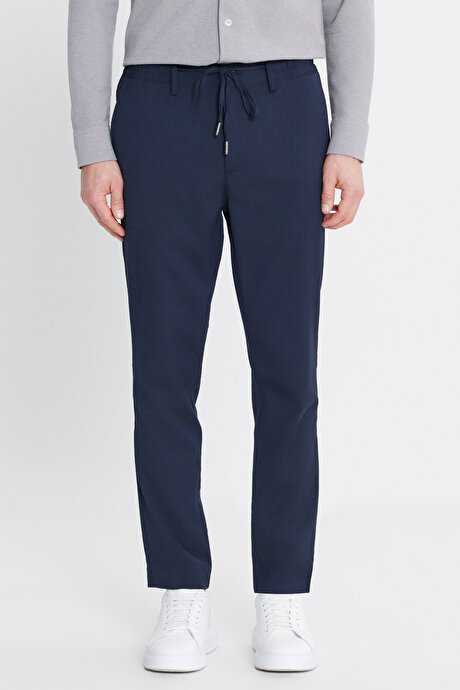 Slim Fit Dar Kesim Beli Bağlamalı Yan Cepli Lacivert Pantolon resmi