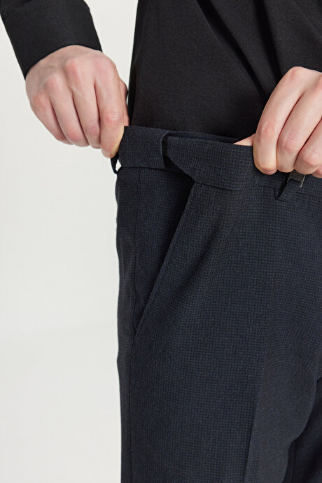 Slim Fit Dar Kesim Gofre Desenli Beli Gizli Lastikli Yan Cep Klasik Lacivert Pantolon resmi