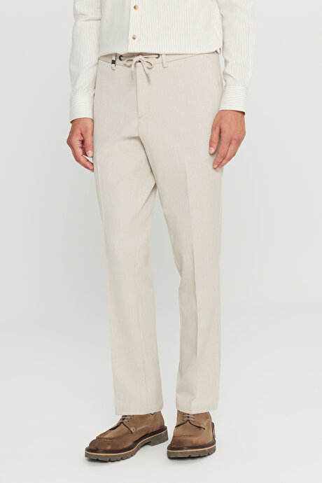 Slim Fit Dar Kesim Beli Bağlamalı Yan Cepli Casual Esnek Bej Pantolon resmi