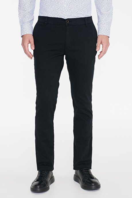 Pamuklu Slim Fit Dar Kesim Yan Cepli Armürlü Esnek Casual Siyah Pantolon resmi