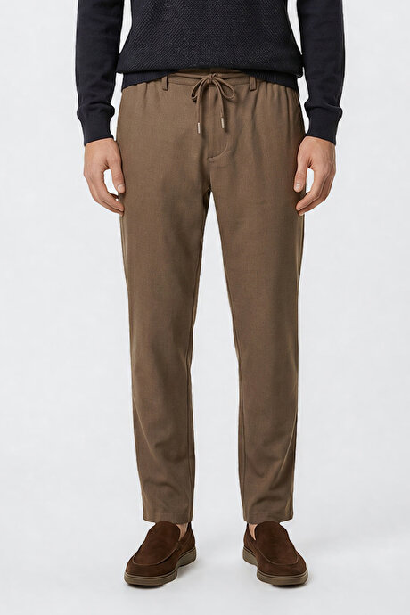 Slim Fit Dar Kesim Beli Bağlamalı Yan Cepli Casual Jogger Vizon Pantolon resmi