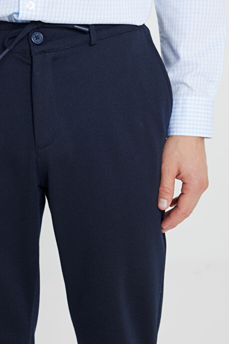 Slim Fit Dar Kesim Beli Bağlamalı Yan Cepli Esnek Jogger Lacivert Pantolon resmi
