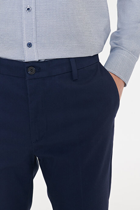 Pamuklu Slim Fit Dar Kesim Yan Cepli Esnek Lacivert Pantolon resmi