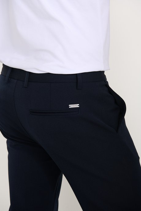 Slim Fit Dar Kesim Beli Bağlamalı Yan Cepli Esnek Lacivert Pantolon resmi