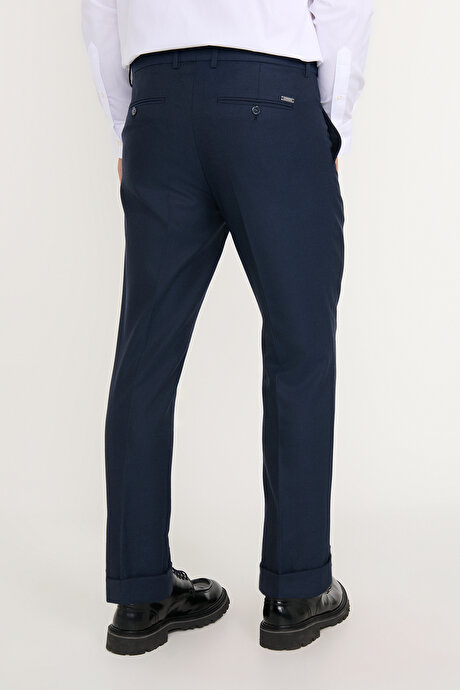 Slim Fit Dar Kesim Beli Gizli Lastikli Yan Cepli Armürlü Lacivert Pantolon resmi