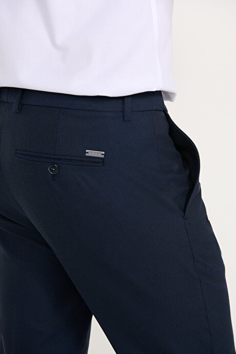 Slim Fit Dar Kesim Beli Gizli Lastikli Yan Cepli Armürlü Lacivert Pantolon resmi