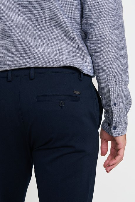 Pamuklu Slim Fit Dar Kesim Armürlü Yan Cepli Casual Esnek Lacivert Pantolon resmi