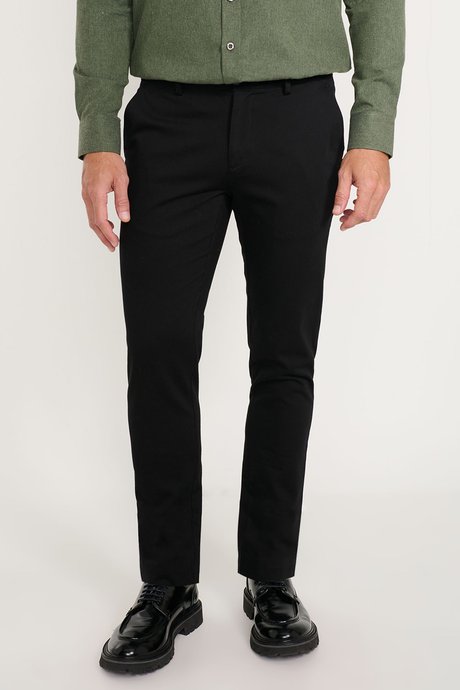Pamuklu Slim Fit Dar Kesim Armürlü Yan Cepli Casual Esnek Siyah Pantolon resmi