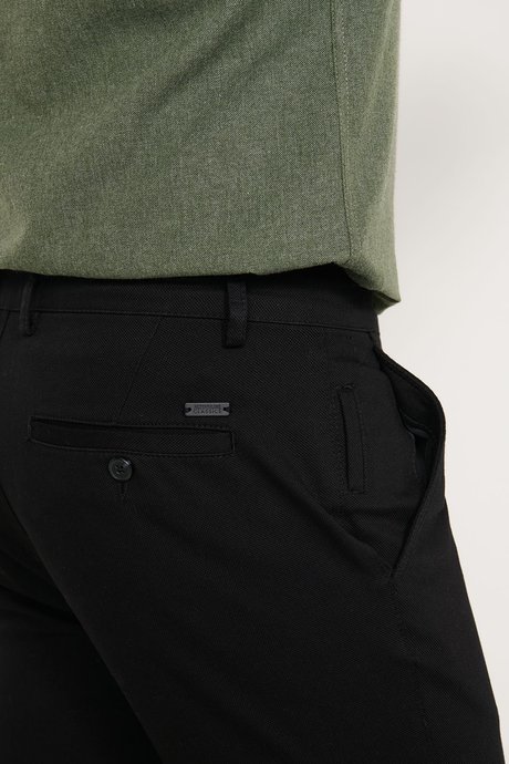 Pamuklu Slim Fit Dar Kesim Armürlü Yan Cepli Casual Esnek Siyah Pantolon resmi