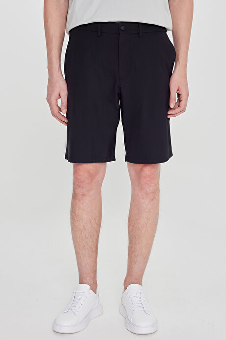 360 Her Yöne Esneyen Slim Fit Dar Kesim Beli Lastikli Yan Cep Siyah Şort resmi