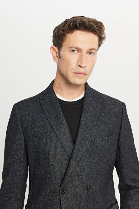 Yünlü Slim Fit Dar Kesim Kırlangıç Yaka Torba Cepli Kruvaze Siyah Ceket resmi