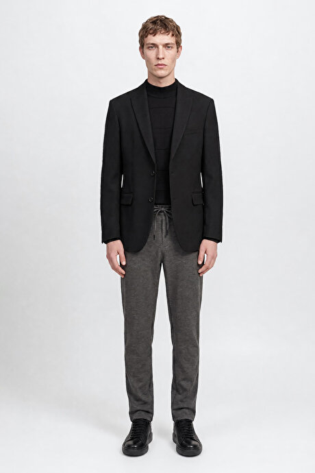 Regular Fit Normal Kesim Kırlangıç Yaka Gofre Desenli Kapak Cepli Blazer Siyah Ceket resmi