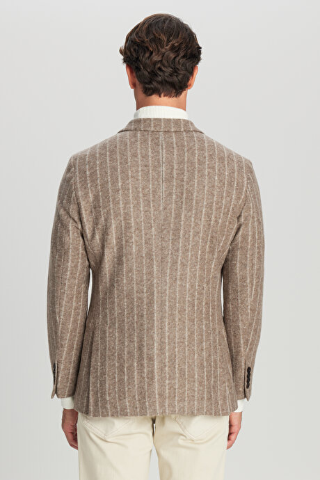 Yünlü Slim Fit Dar Kesim Kırlangıç Yaka Torba Cepli Çizgili Kruvaze Vizon Ceket resmi