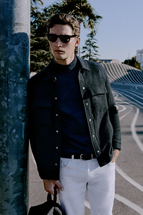 Yünlü Comfort Fit Rahat Kesim Gömlek Yaka Fleto Cepli Siyah Gömlek Ceket resmi